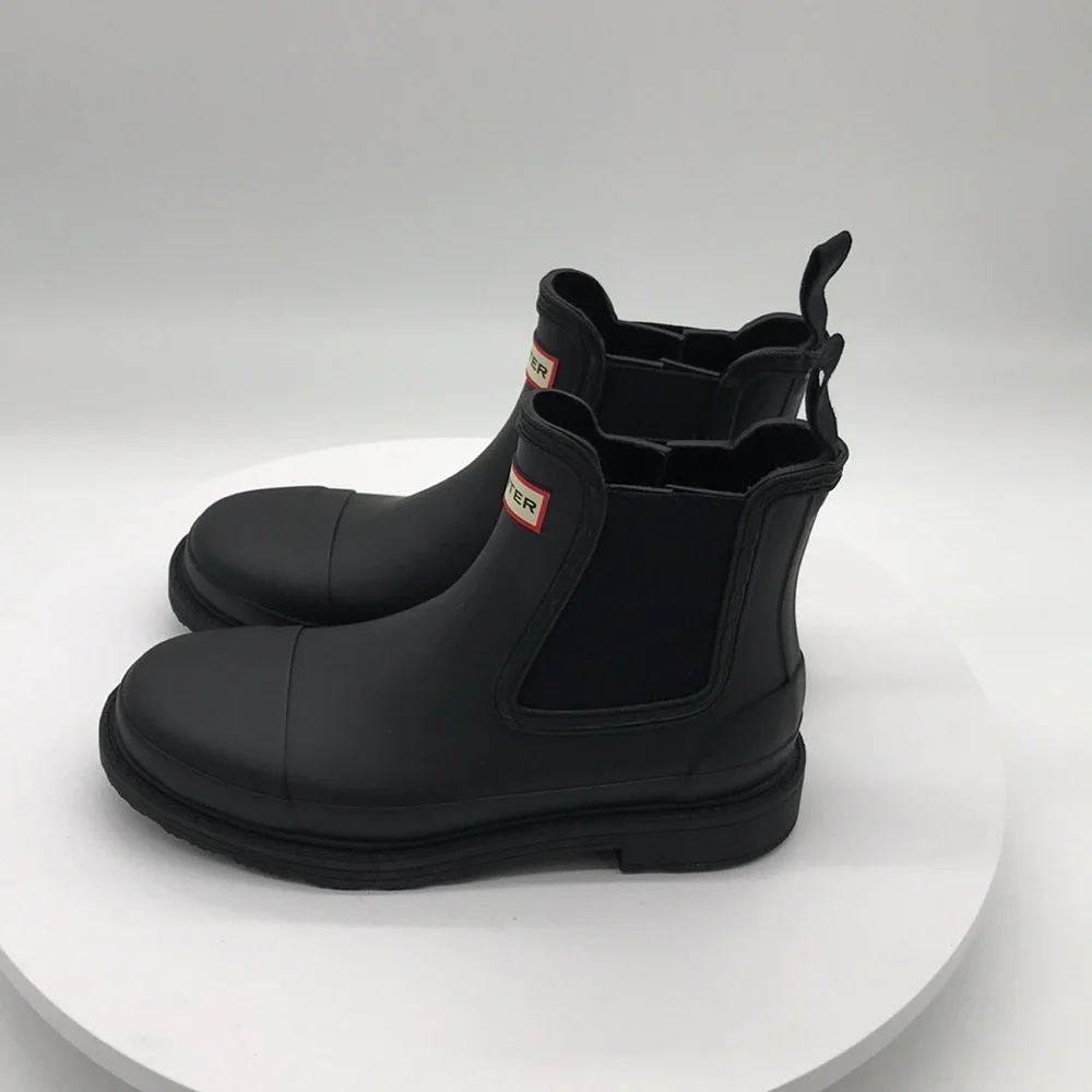 Hunter Mens Black Chelsea Boots size 6 US